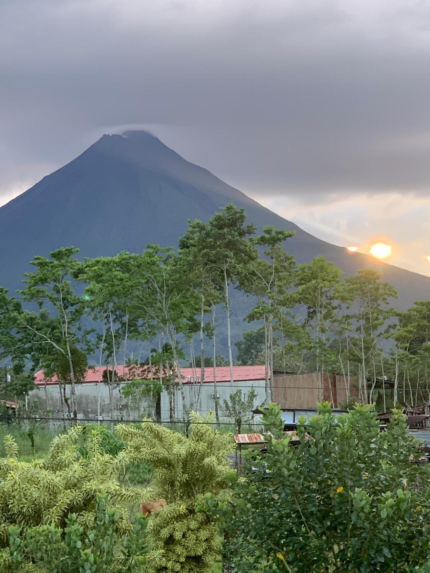 Villa Jade, La Fortuna Downtown Luaran gambar
